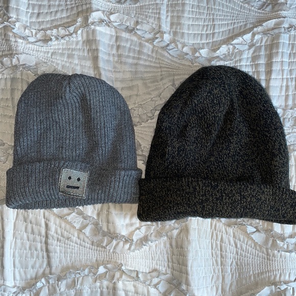 2 BEANIES FOR $10 - Picture 4 of 4